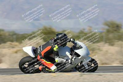 media/Dec-04-2025-Racers Edge (Thu) [[5ebc9f124d]]/3-B Group/5-Session 2 Turn 2 inside Speed Pans/